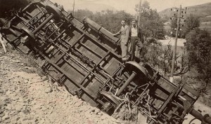 Derailed train in Quillan